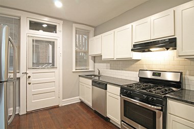 302 Washington Blvd. Studio-1 Bed Apartment for Rent