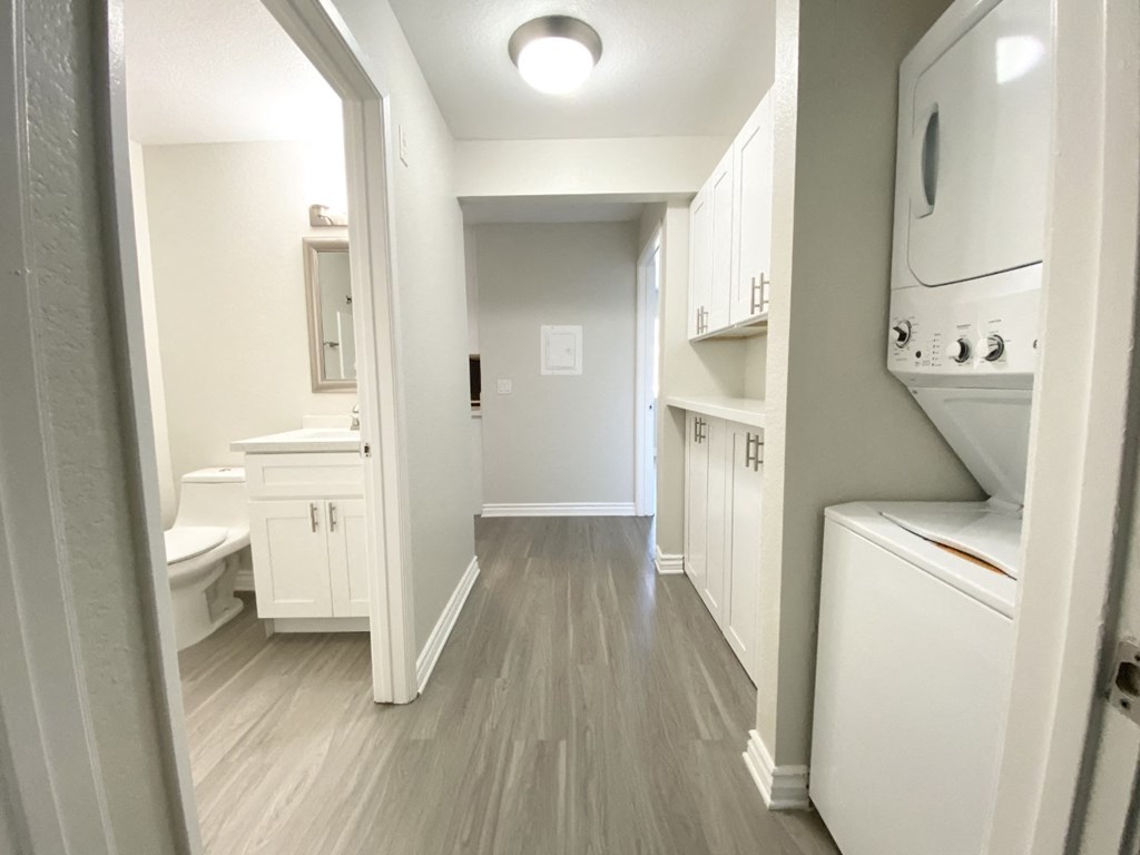 Chateau Spring Gardens Apartments