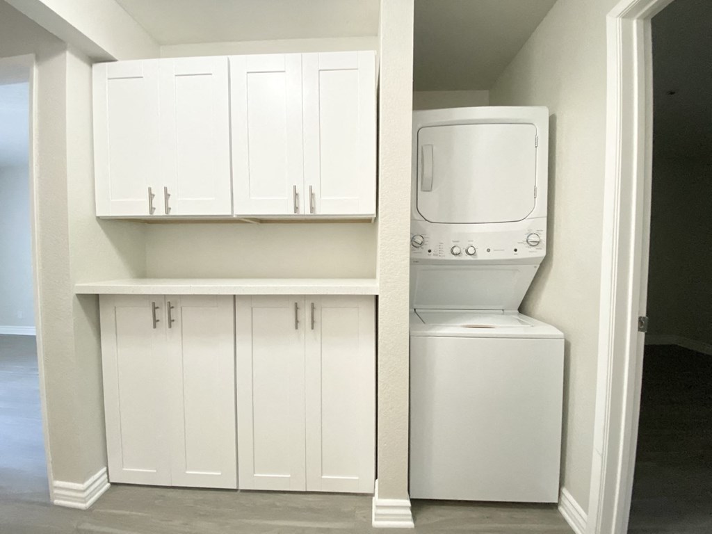 Chateau Spring Gardens Apartments