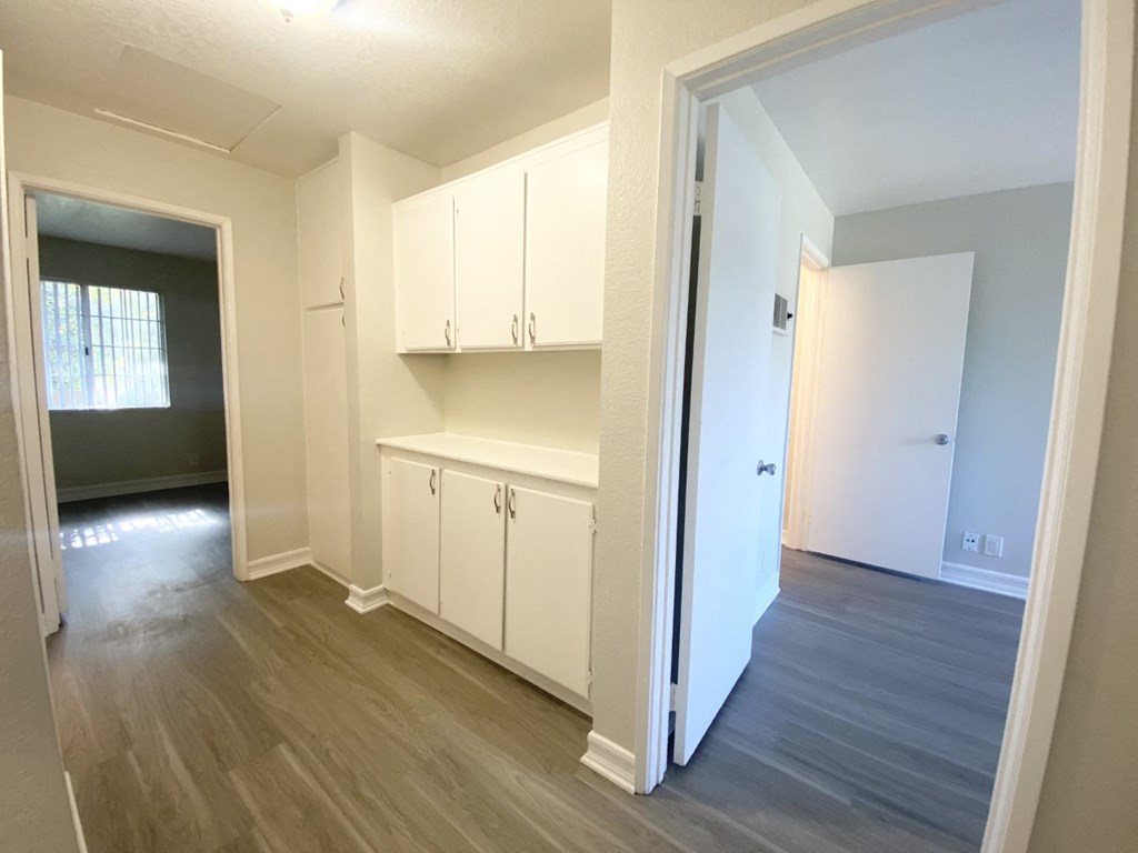 Chateau Spring Gardens Apartments