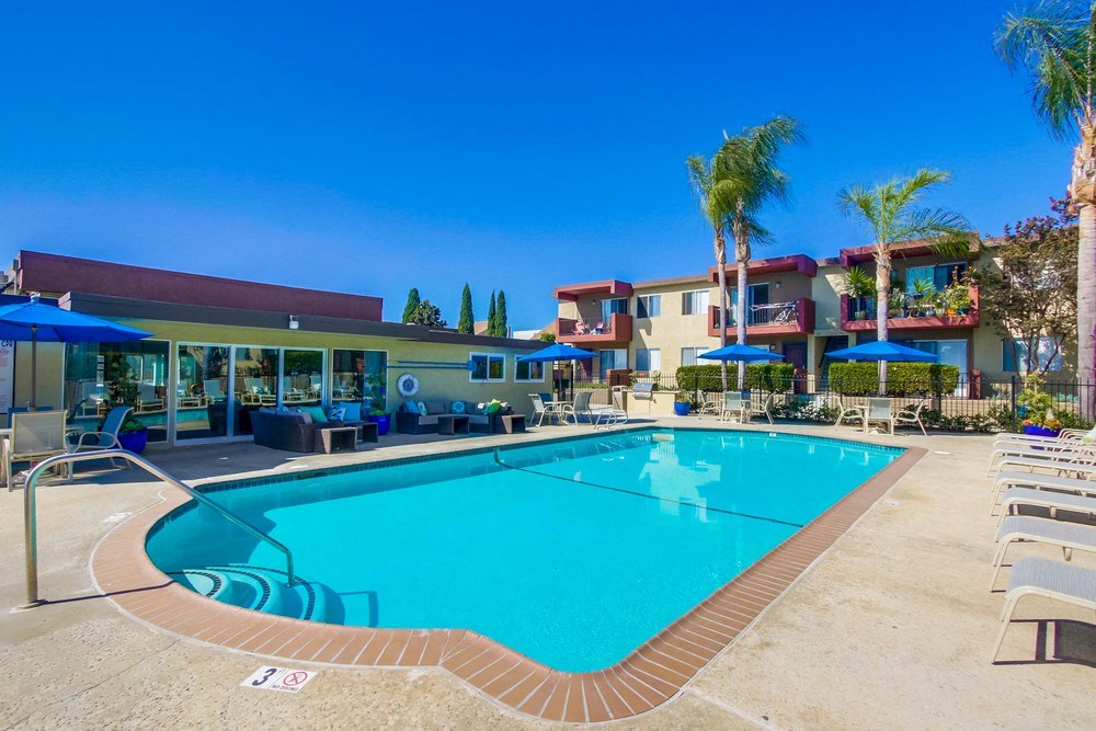 Pool exterior and clubhouse - Mesa Vista Apartments