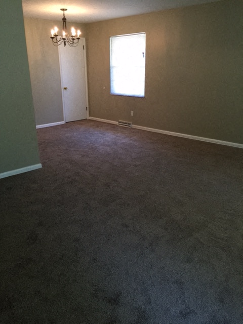 1684 Woodcrest Road 3 Beds House for Rent - Photo Gallery 2