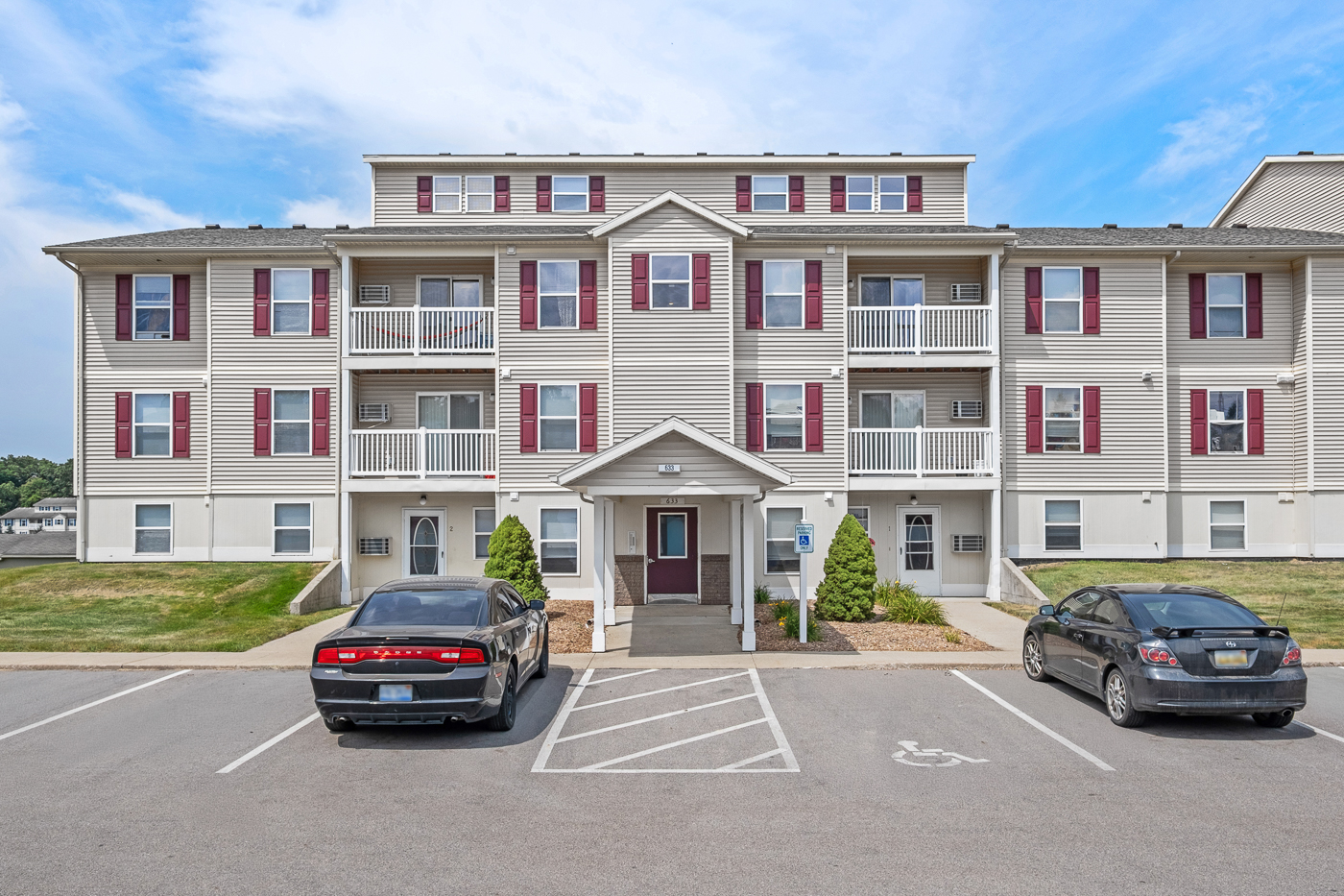 700-01 Vista Drive 1-2 Beds Apartment for Rent