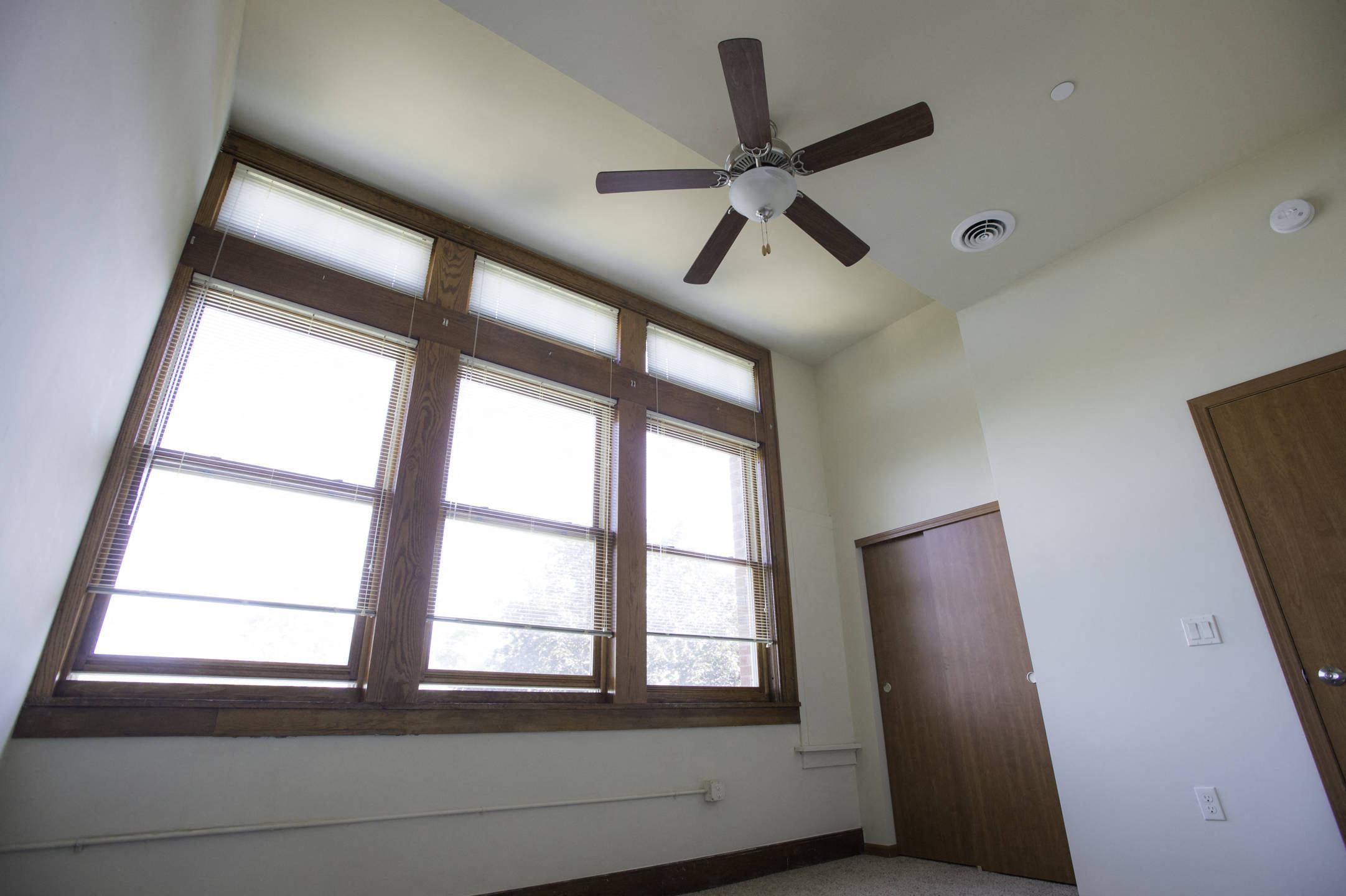 Bedroom Windows & Ceiling Fan