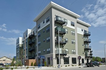 Riverside Apartments - Photo Gallery 4