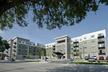 Riverside Apartments - Photo Gallery 3