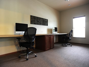 Business Center - Photo Gallery 7