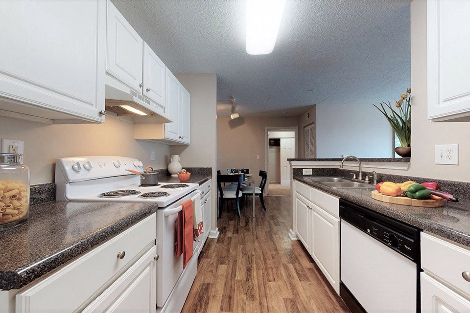 Large kitchen at Ashley Cascade in Atlanta, Georgia