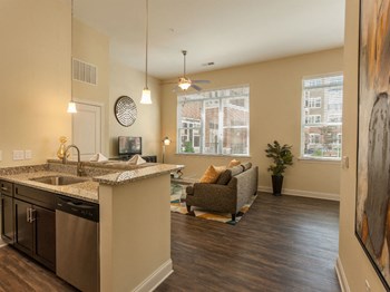 9336 Kings Parade Blvd Studio-2 Beds Apartment for Rent - Photo Gallery 3
