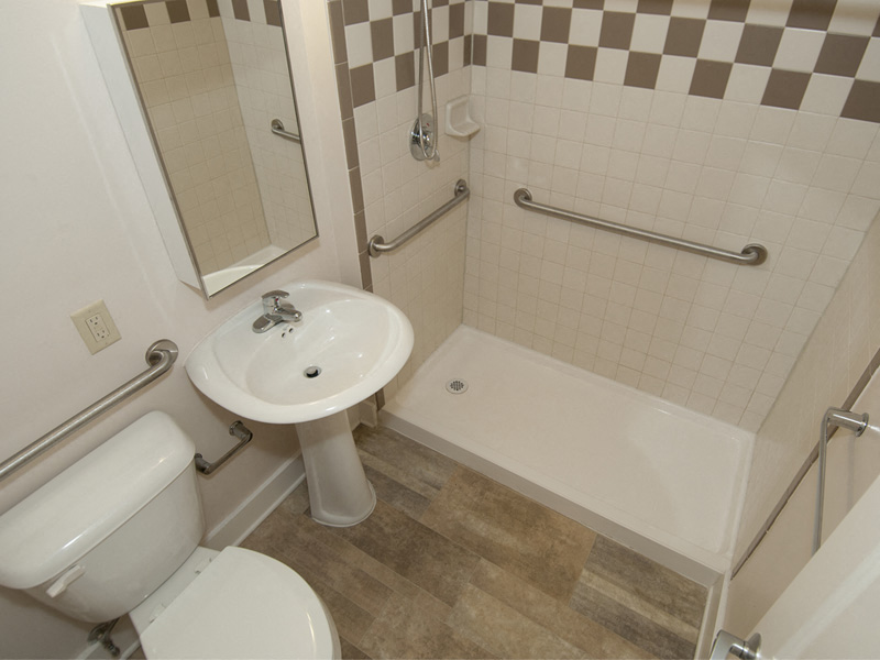 1 Bedroom Apartment- Bathroom