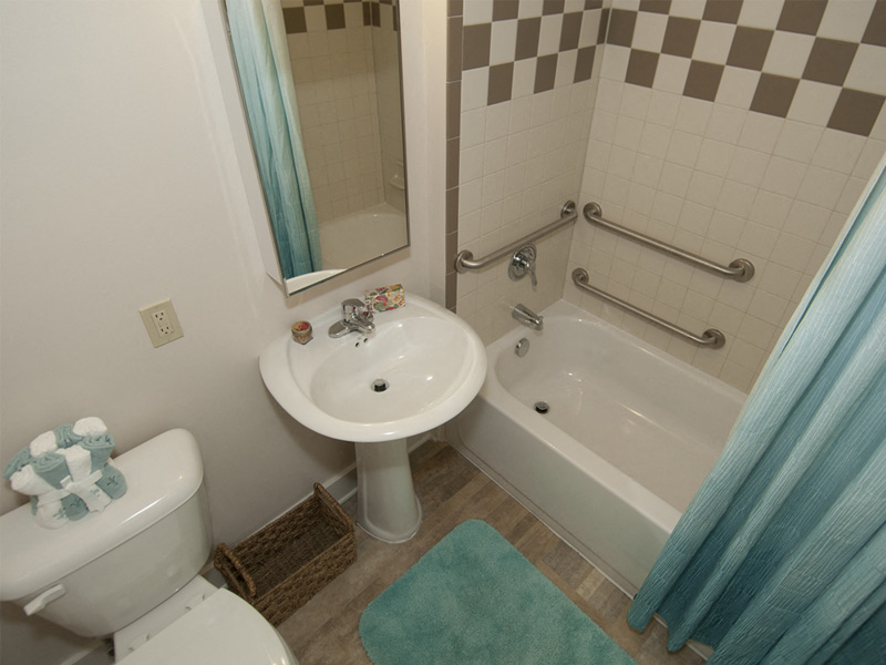2 Bedroom Apartment- Bathroom