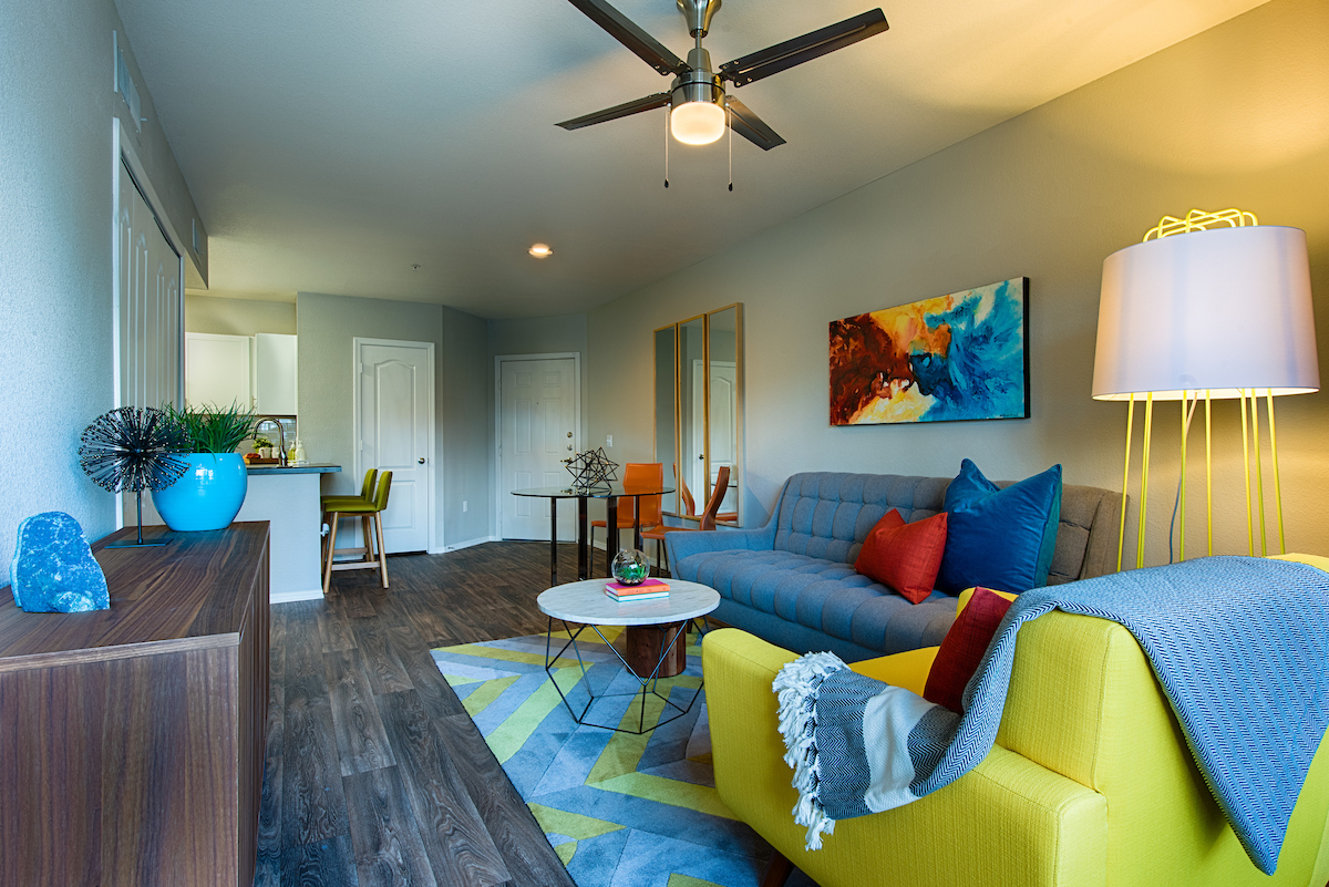 Element Deer Valley Apartments in Phoenix, AZ