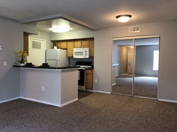 11200 Isle of Waterbridge 1-3 Beds Apartment, Affordable for Rent - Photo Gallery 23