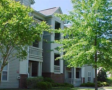 Dobbins Hill Apartments in Chapel Hill, NC