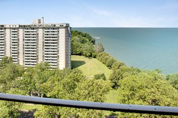 View of building at Harbor Crest, Euclid, OH