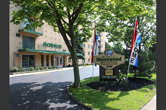 The Shorewood Apartments 15500 Lakeshore Blvd Cleveland