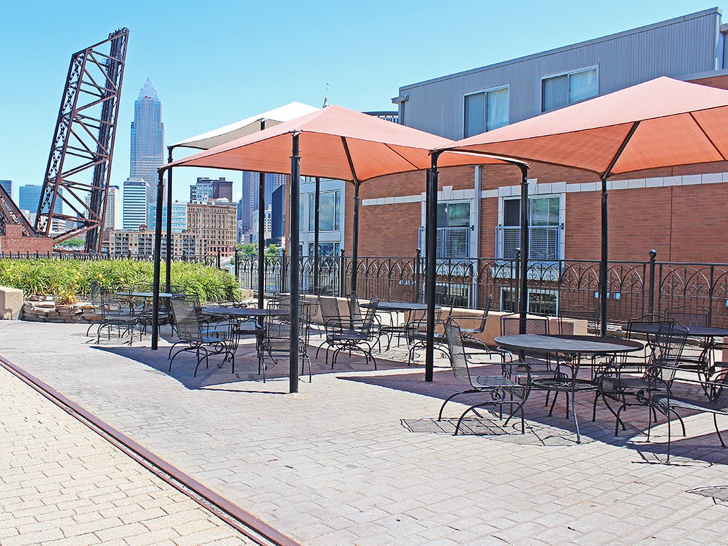 Picnic Area With Grilling Facility at Stonebridge Waterfront, Cleveland, 44113