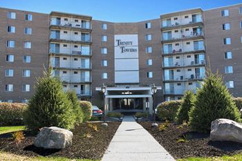 Safe Walking Paths In Courtyard at Trinity Towers, Bedford Heights, Ohio