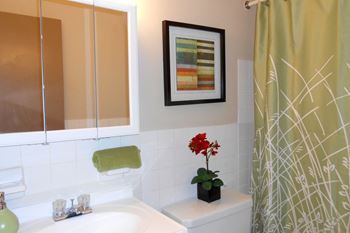 Modern Bathroom at Trinity Towers, Bedford Heights