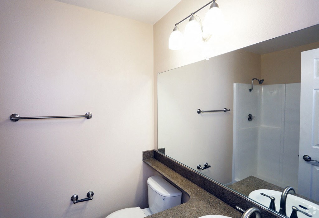 Modern Bathroom Fittings at Charter Oaks Apartments, Thousand Oaks