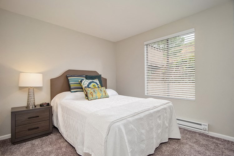 St. Charles Oaks Apartments