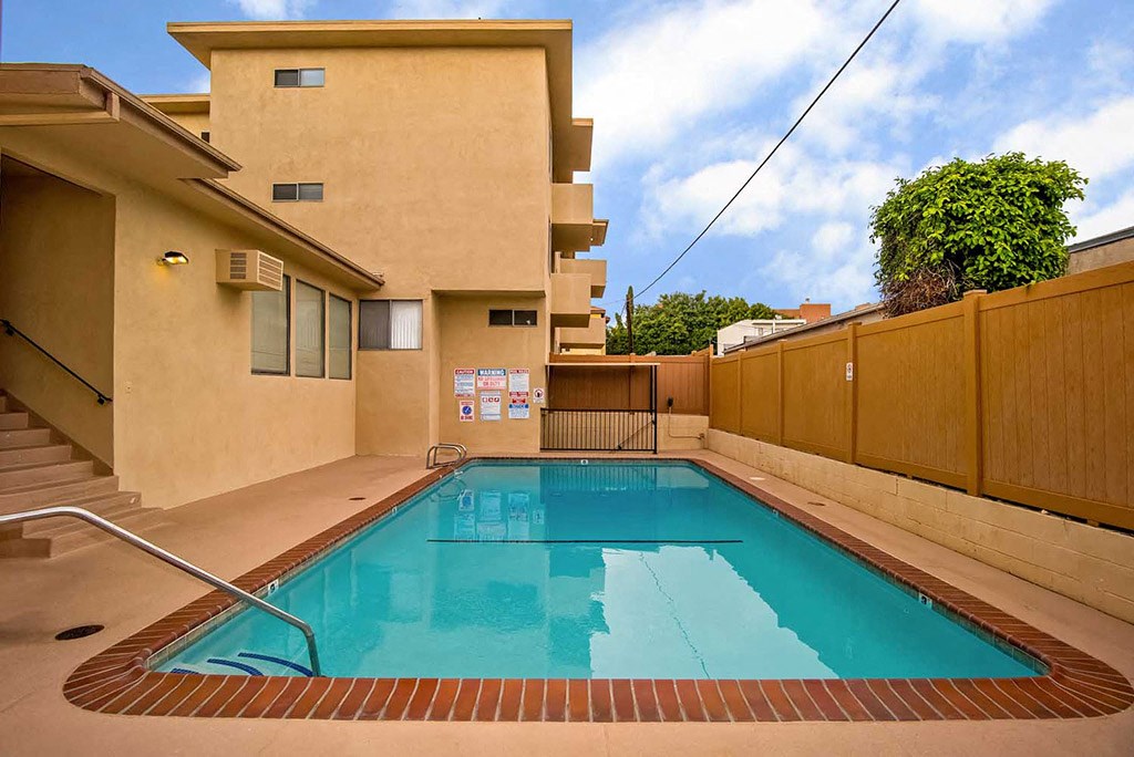 Courtyard In-Door swimming pool at Los Robles Apartments, California, 91101