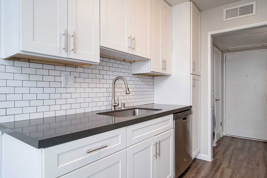 Dishwasher in Kitchen at Los Robles Apartments, Pasadena, 91101