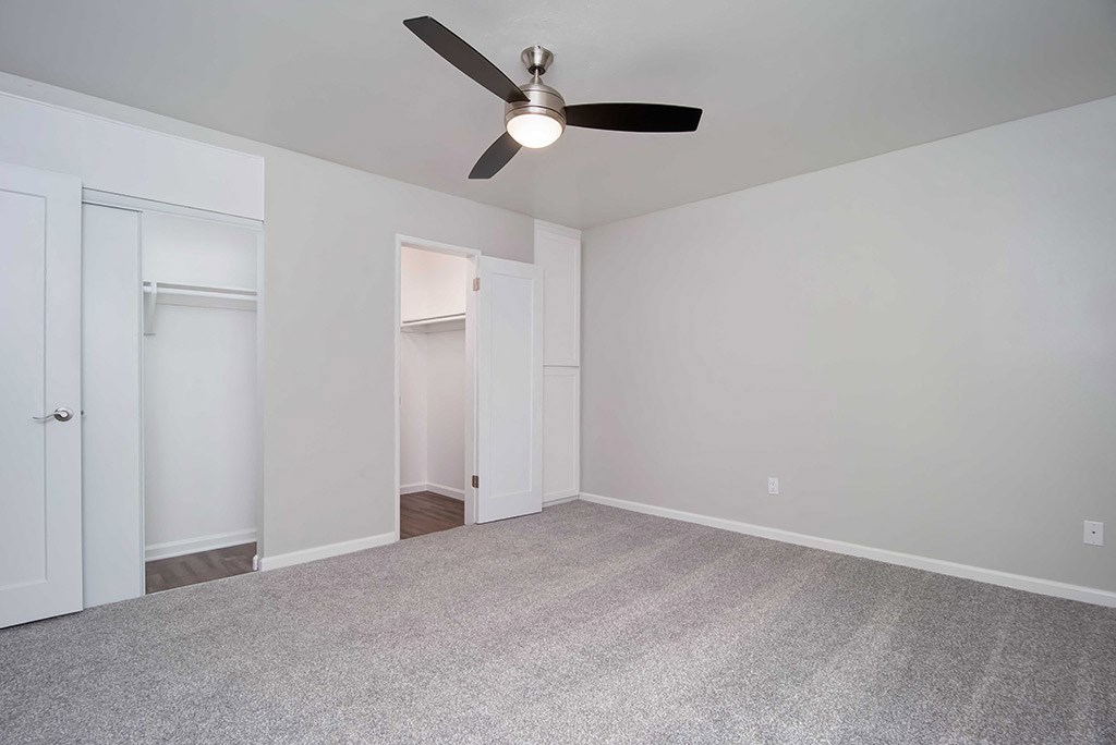 Walk-In Closet at Los Robles Apartments, Pasadena, CA, 91101