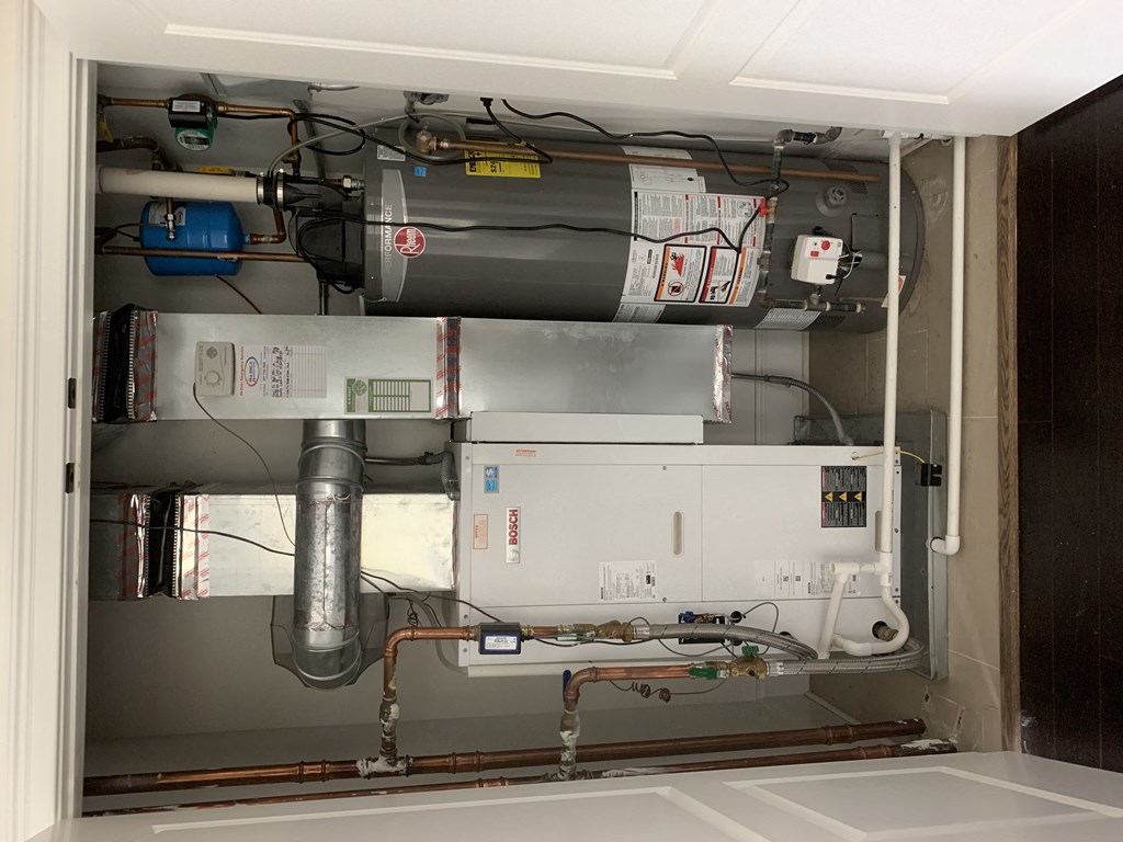 the heating and cooling system in the bathroom of a home