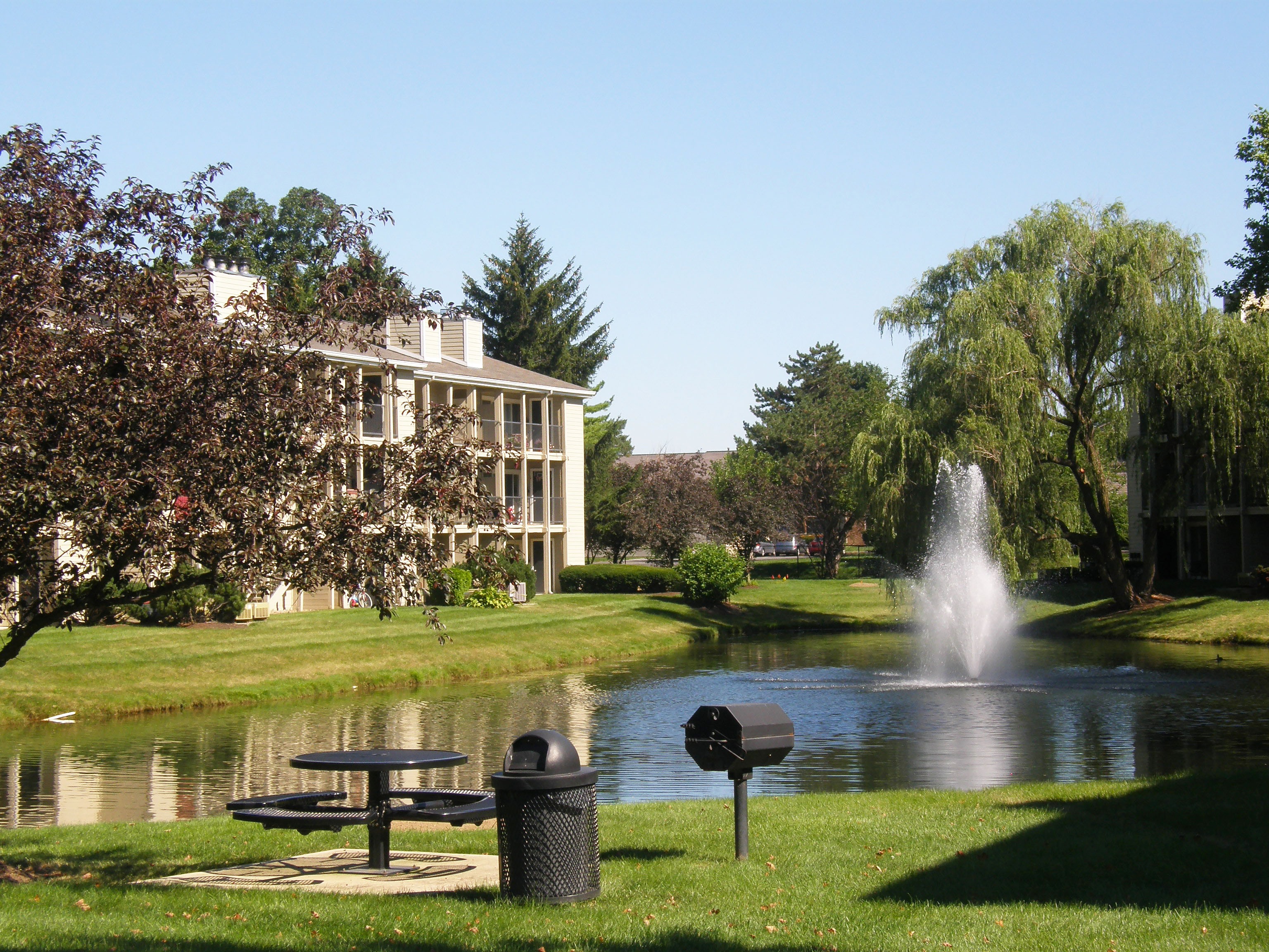 Lakes of Carmel Apartments in Carmel, IN