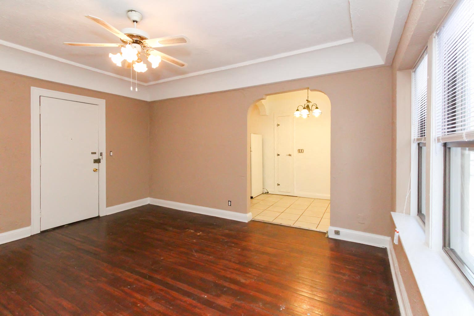 Manor Apartments Living Room