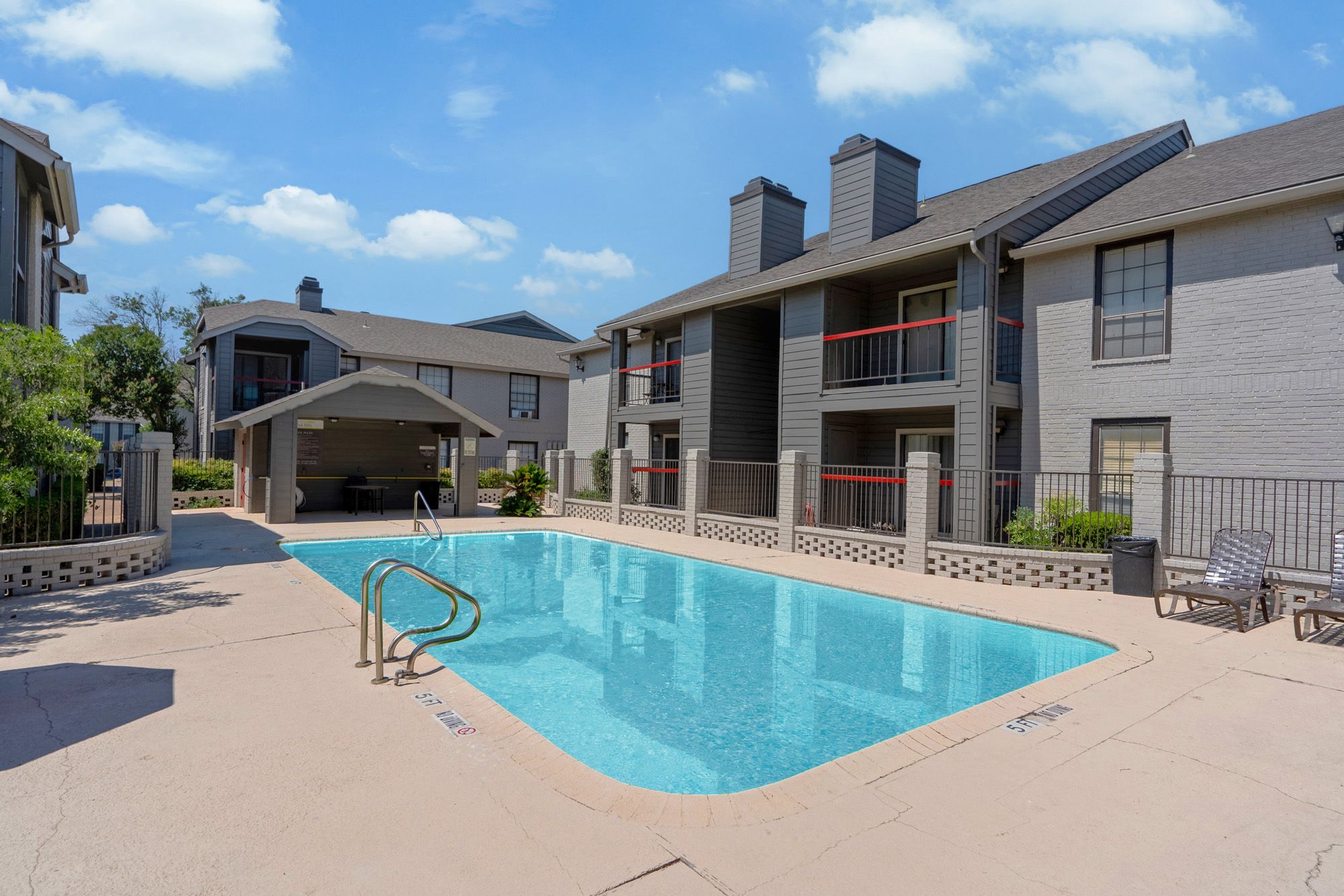 Pool, Pool Deck, Spa