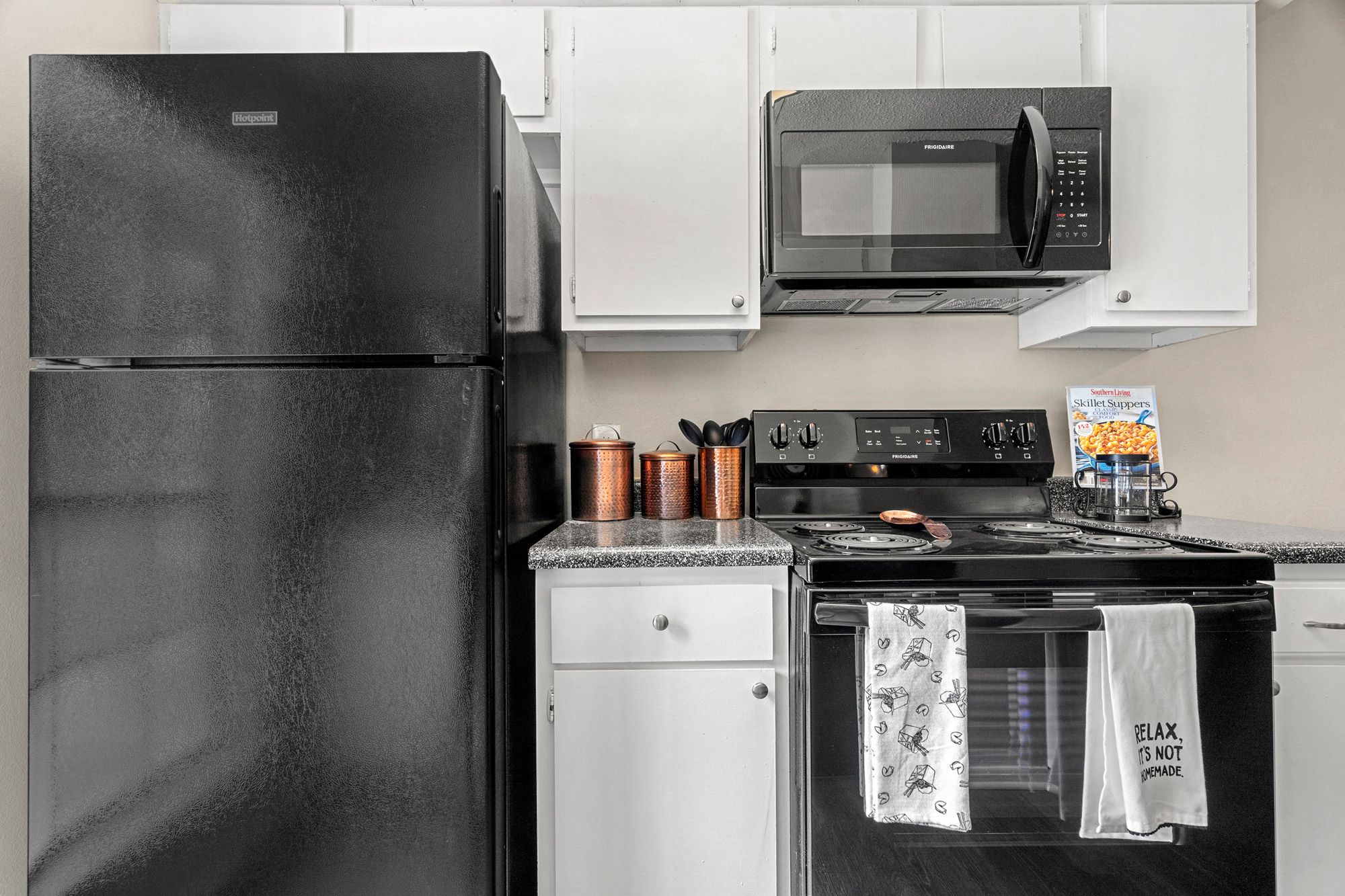 Kitchen, Dining, Stove, Microwave, Entryway, Interior Design