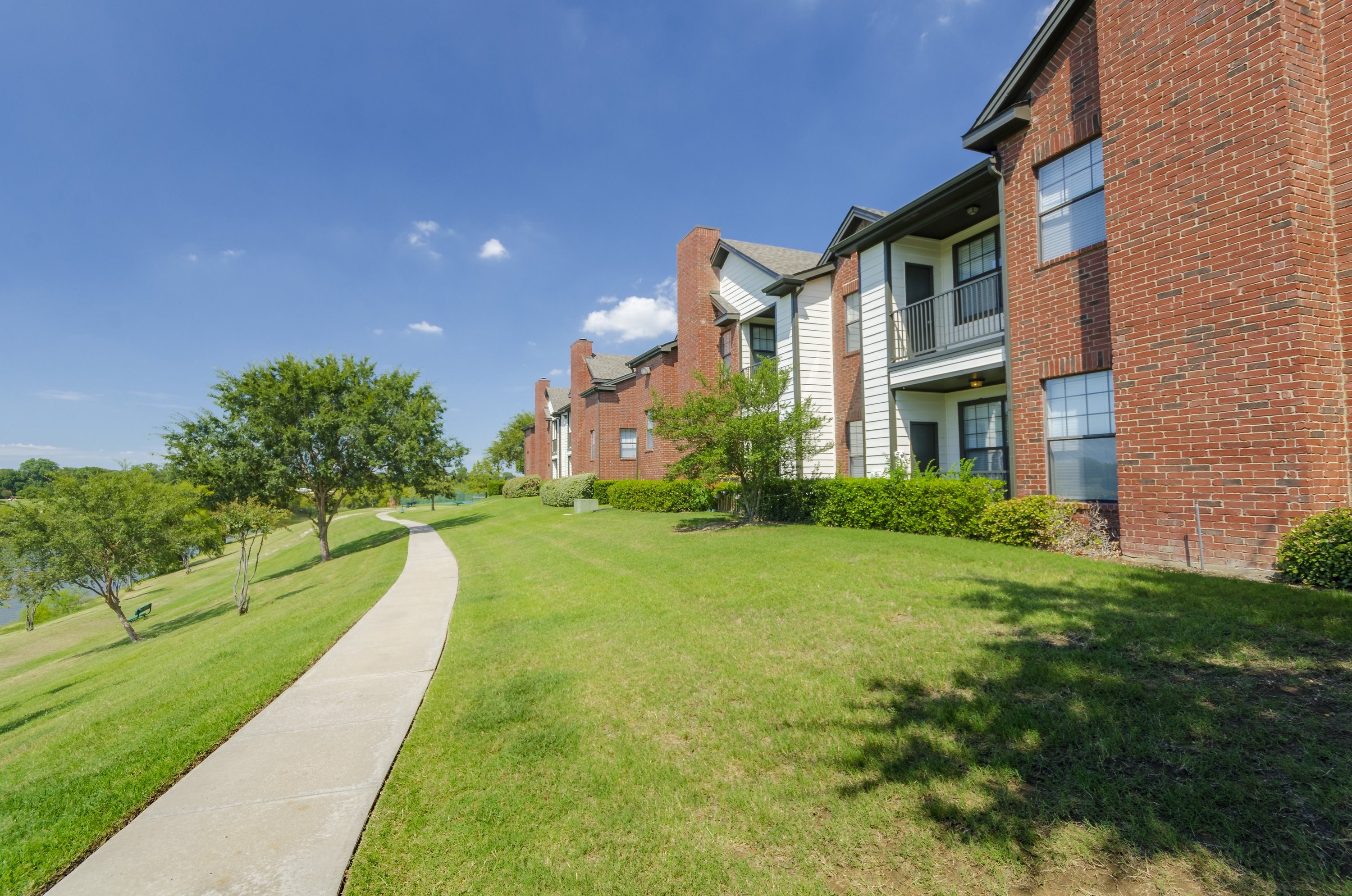 2803 Riverside Apartments, 2803 Riverside Parkway, Grand Prairie, TX