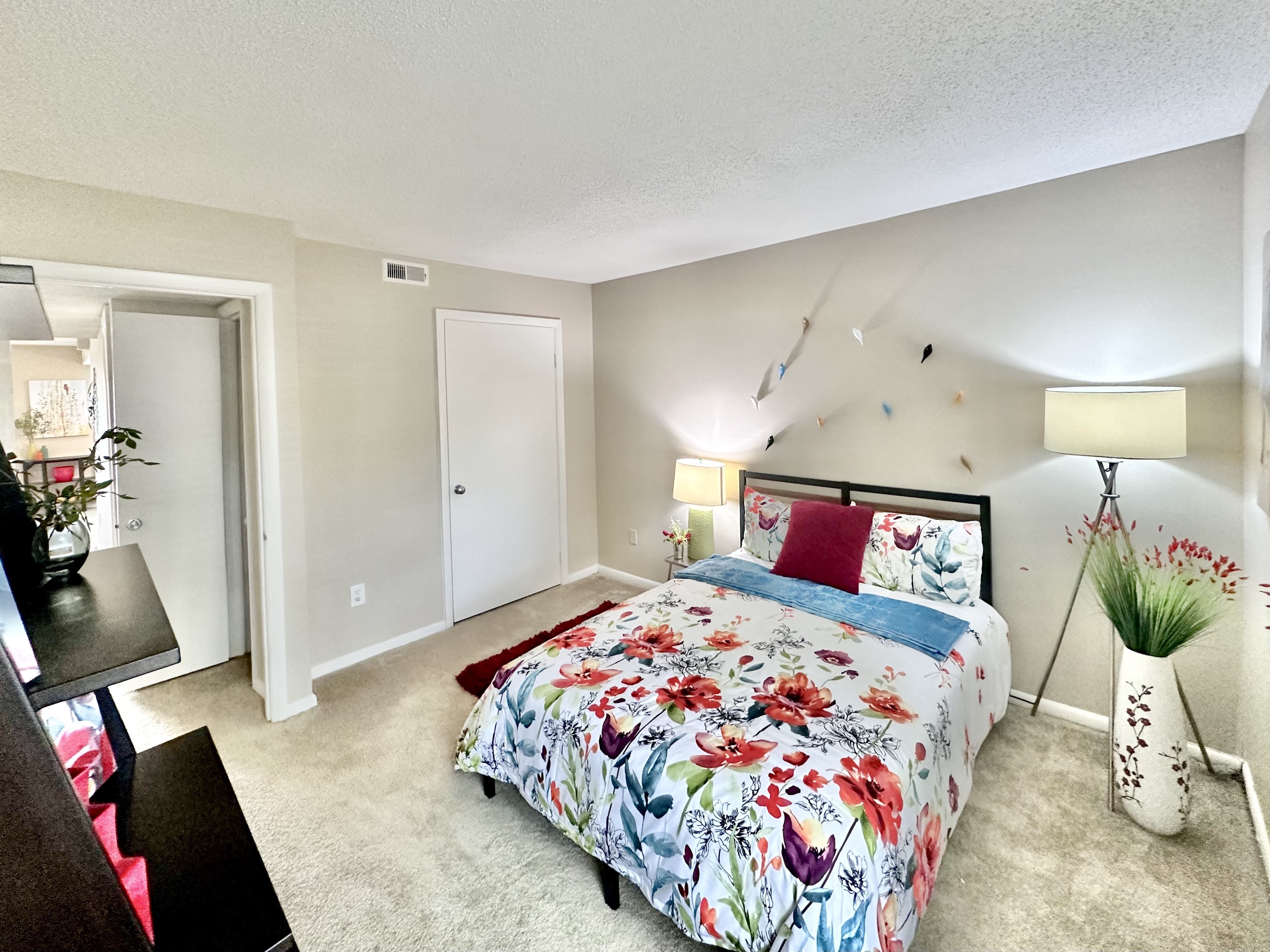 South Lake Apartments