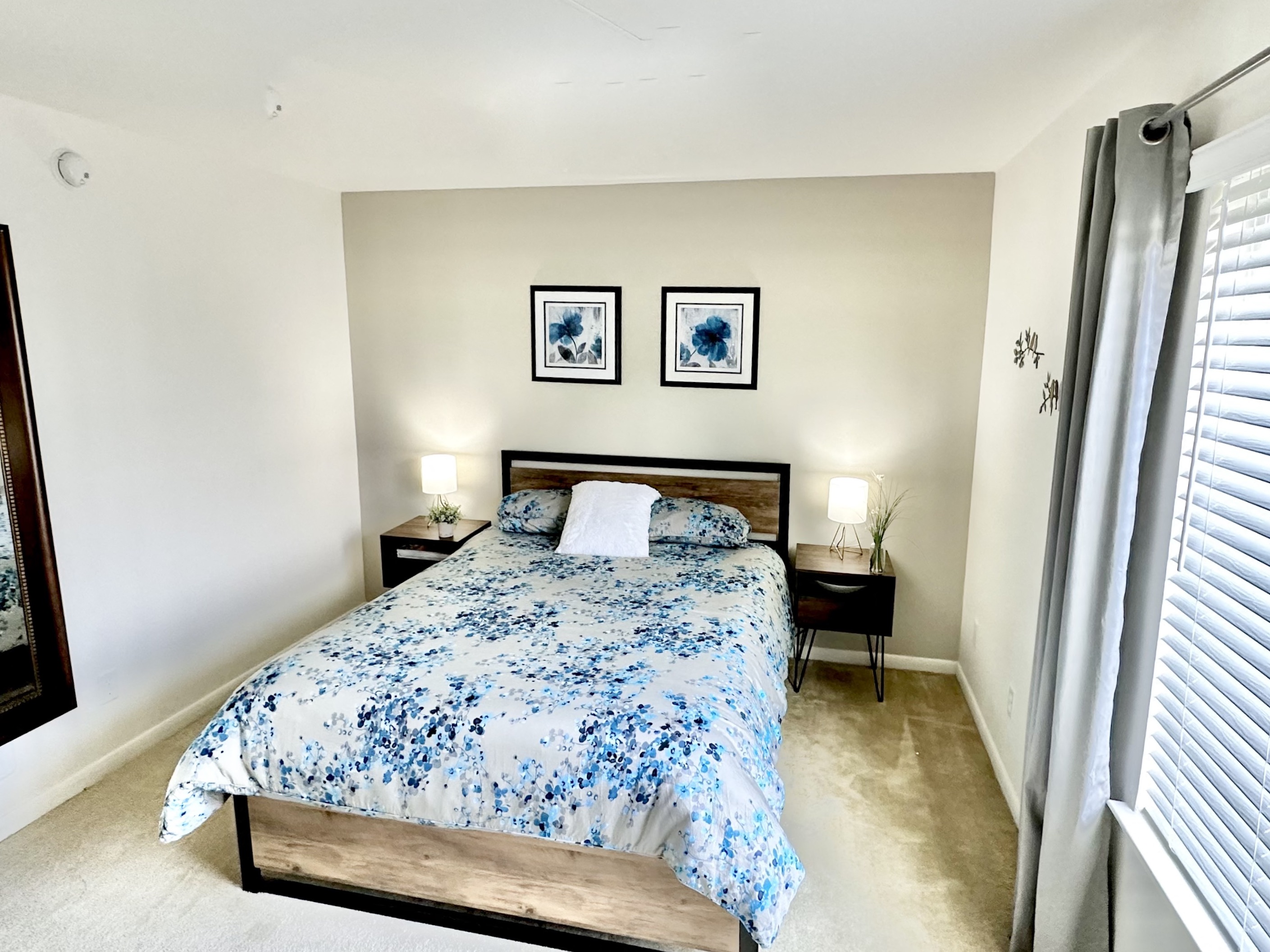 Windsor Lake Apartments