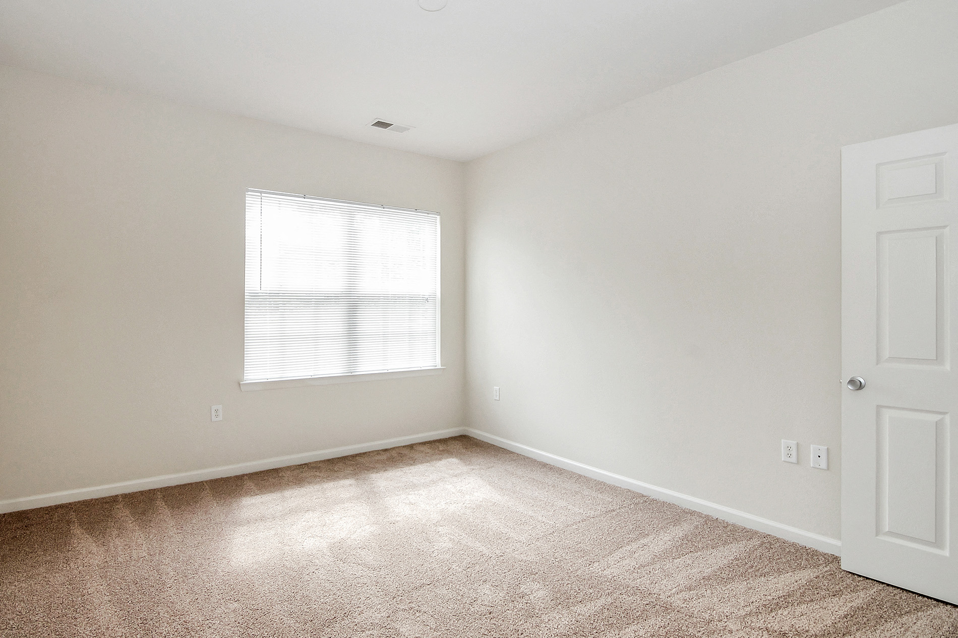 Unfurnished Bedroom at Ultris Courthouse Square Apartment Homes in Stafford, Virginia, VA