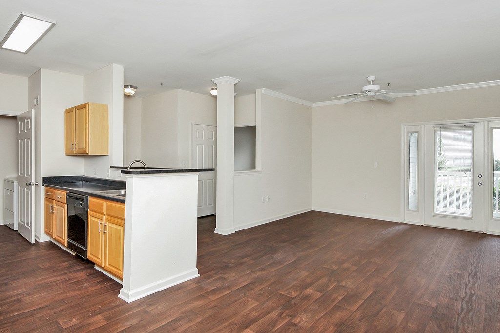 Unfurnished Dining and Living Area at Ultris Courthouse Square Apartment Homes in Stafford, Virginia, VA