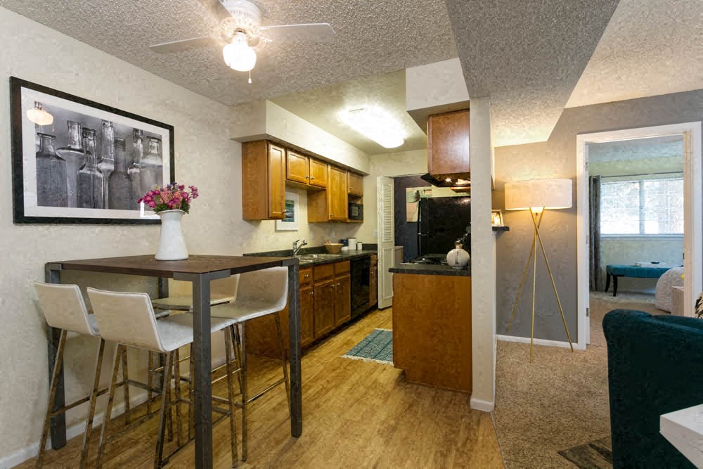 Cottonwood Creek is a similar property to Summit Riverside Apartments located in Littleton