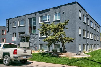 880 & 890 Dexter Street Studio-2 Beds Apartment for Rent - Photo Gallery 3