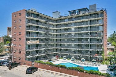825 Dahlia Street 2 Beds Apartment for Rent