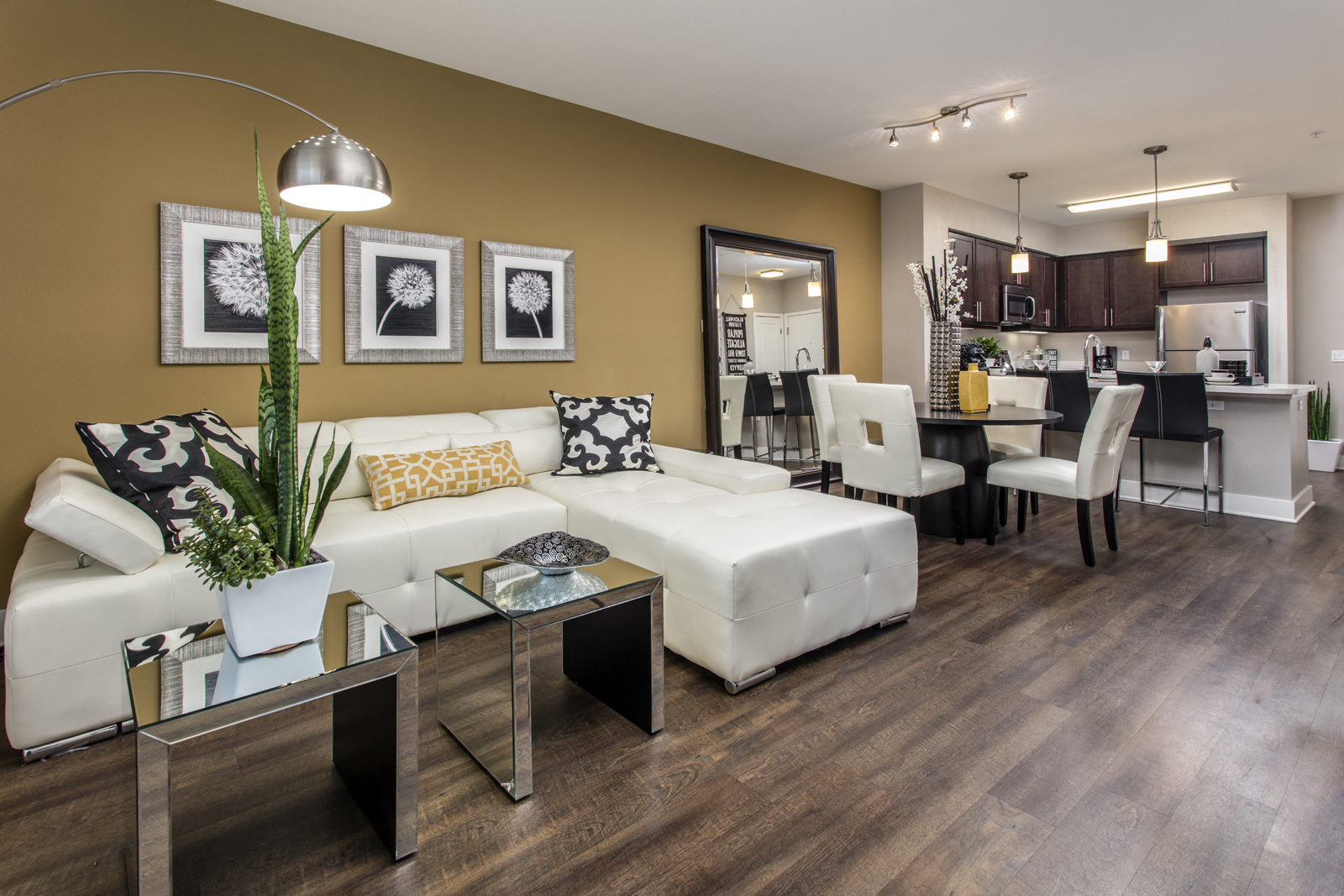 The Boulevard Apartments, 20600 Ventura Blvd., Woodland Hills, CA