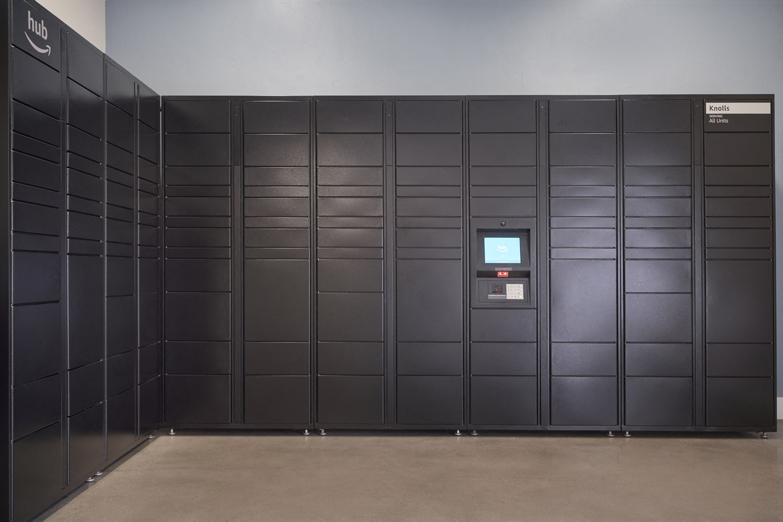 Thousand Oaks Apartments for Rent - The Knolls Package Lockers and Other Amazingly Convenient Amenities