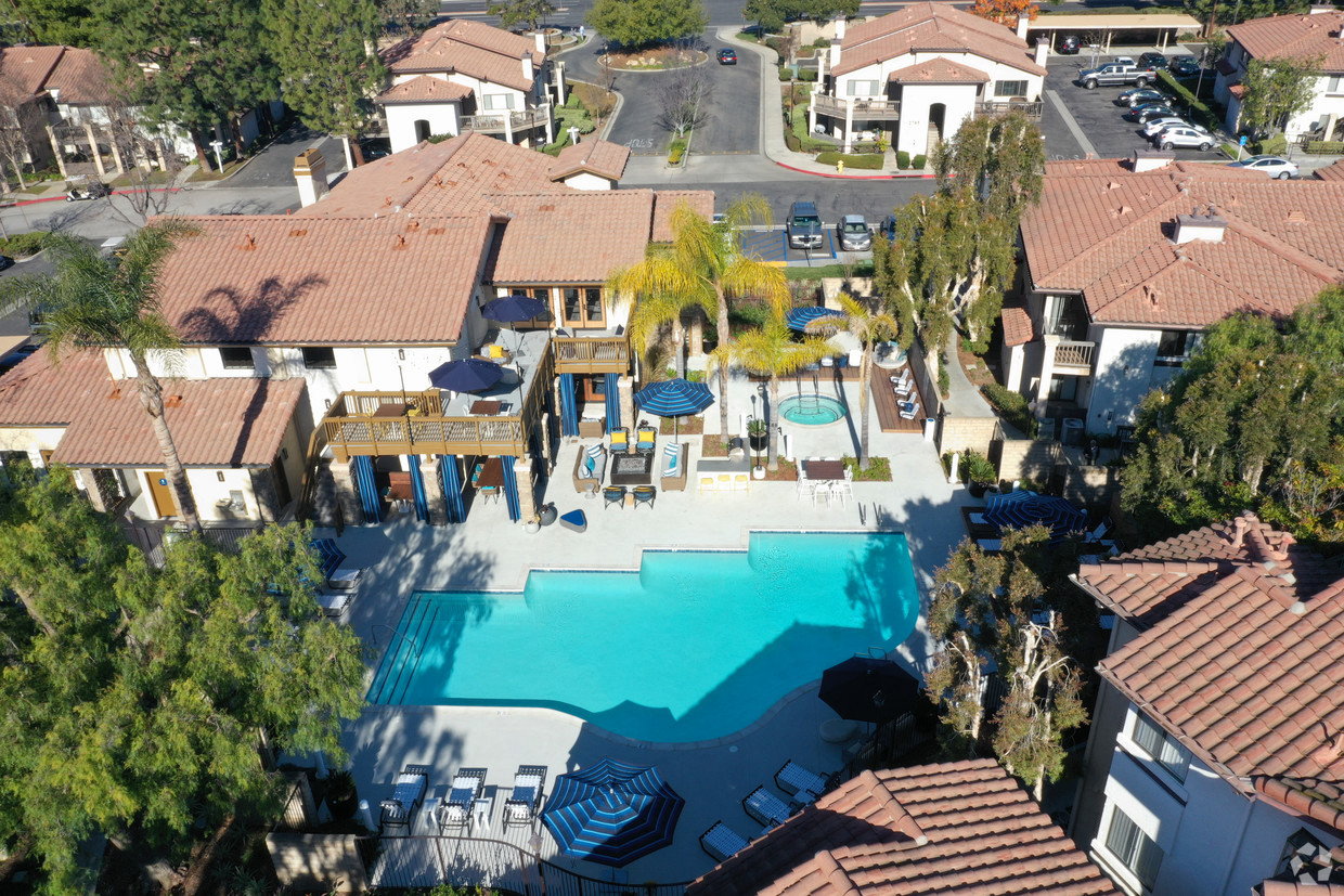 The Knolls Apartments in Thousand Oaks, CA