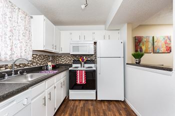 Four-Winds-Apartments-Anderson-IN