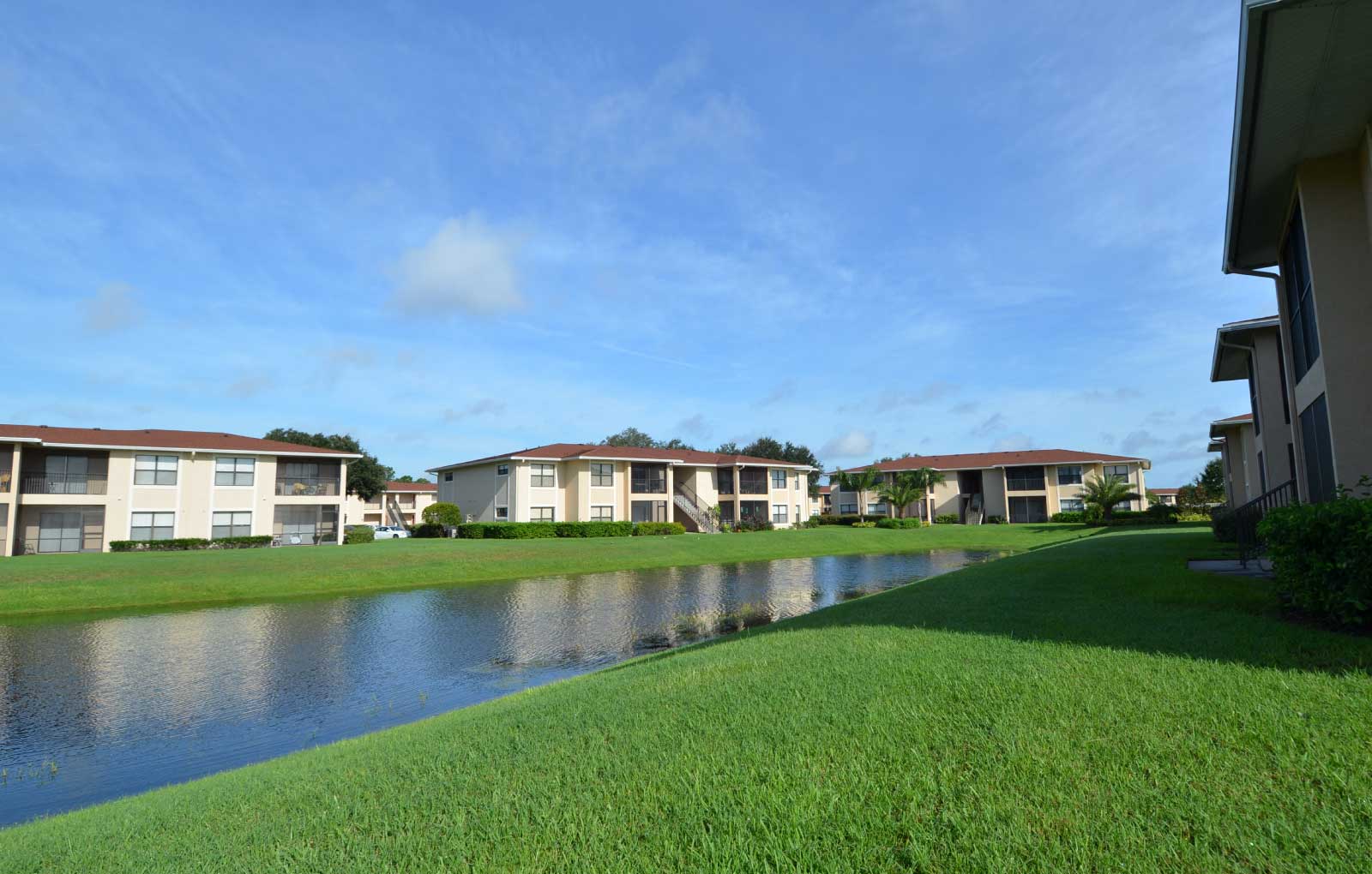 Harbour Bay Apartments in Palm B, FL