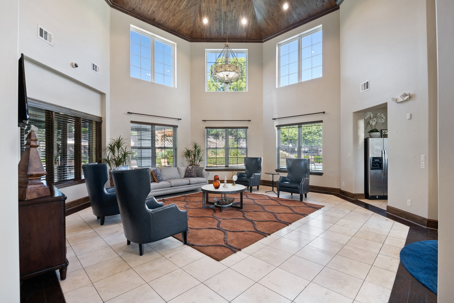 Kensington By The Vineyard Apartments