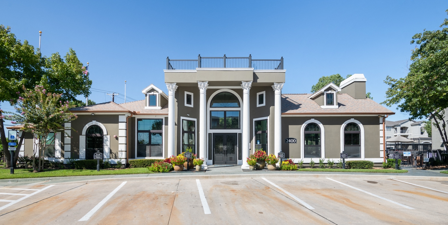 Kensington By The Vineyard Apartments