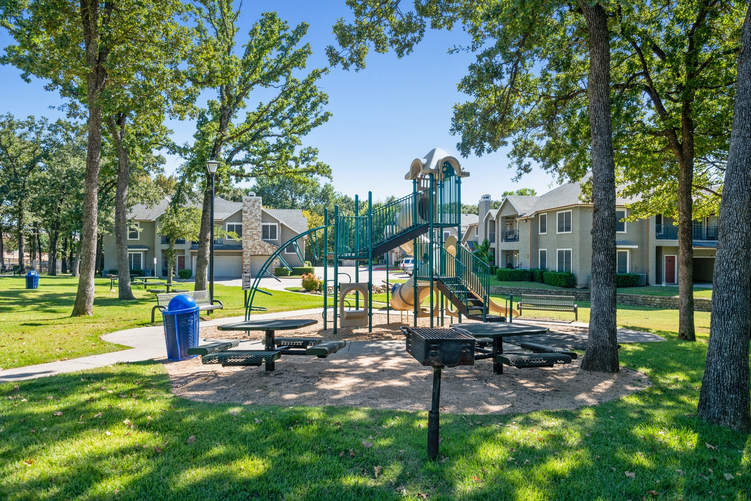 Kensington By The Vineyard Apartments