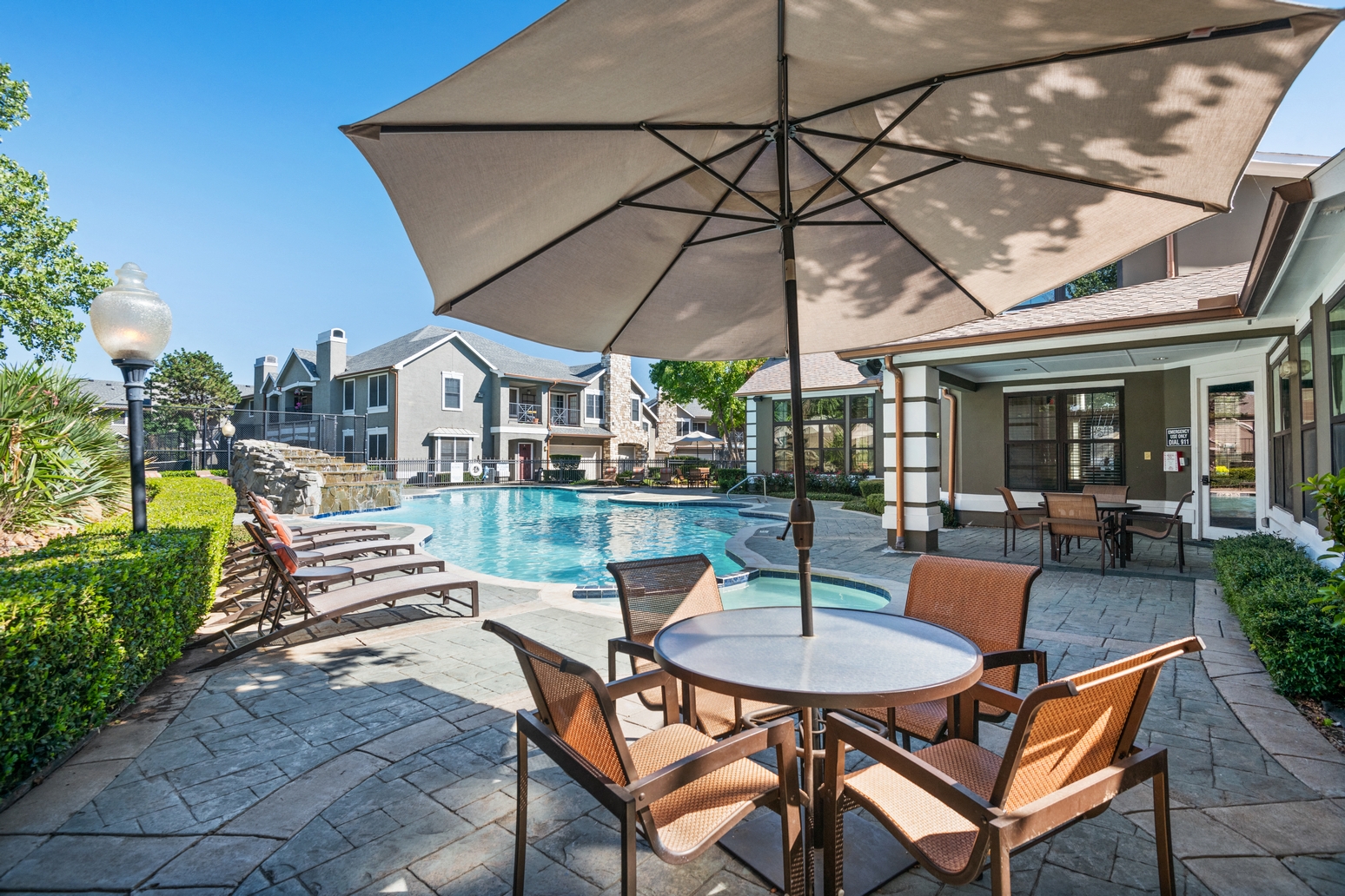 Kensington By The Vineyard Apartments